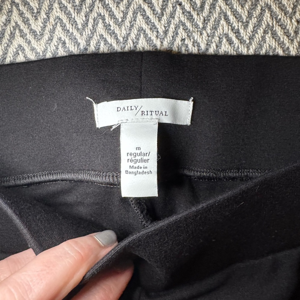 Anthropologie Daily Practice Classic Black Leggings - Picture 3 of 9